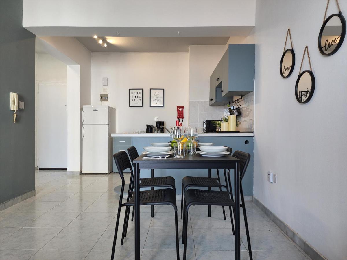 Kay'S City & Seaview One Bedroom Apartment Larnaca Exterior photo
