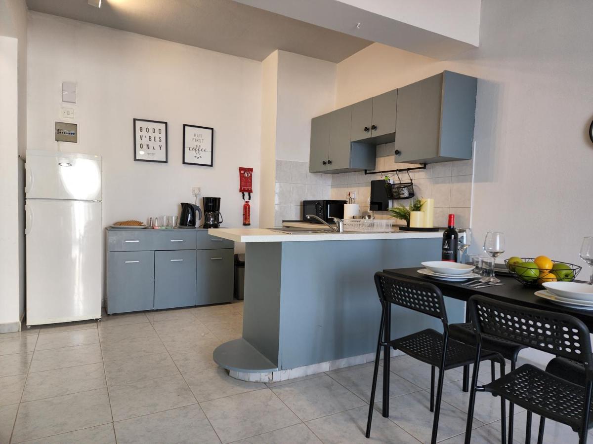 Kay'S City & Seaview One Bedroom Apartment Larnaca Exterior photo